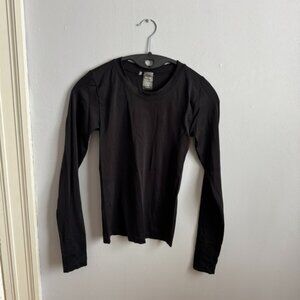 Aritzia sinch seamless long sleeve